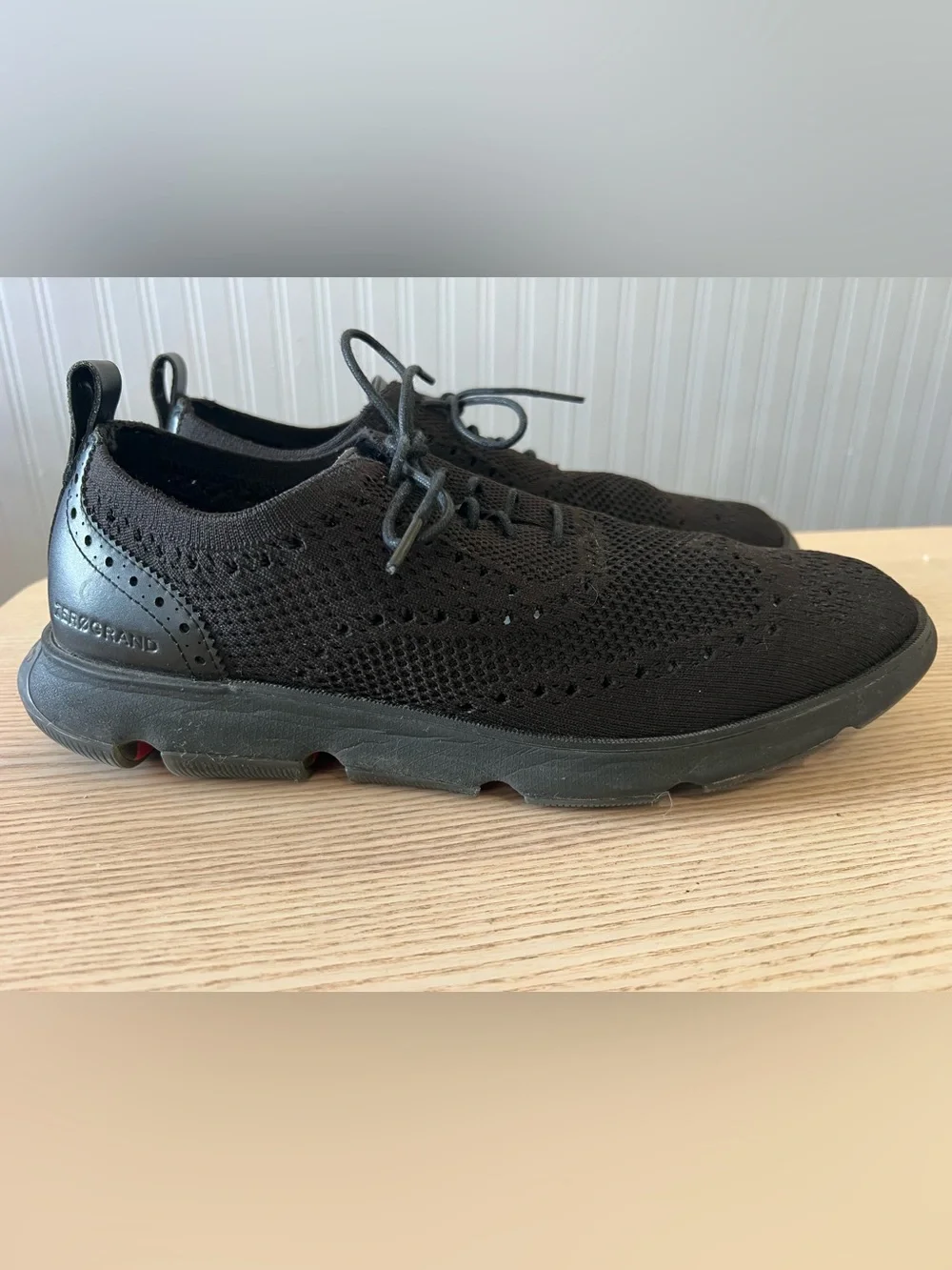 Cole Hahn 4.ZeroGrand Oxford Sneaker Shoes / Size: 11 / Black